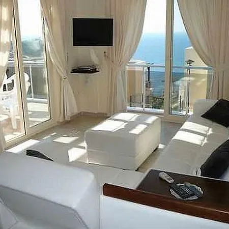 Apartmán Royal Heights Residence *