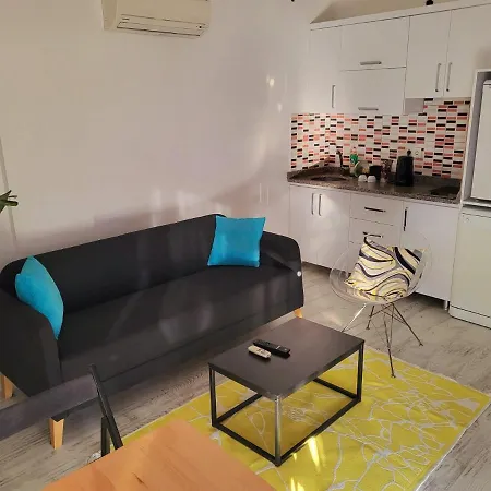 Apartment уютные апартаменты, квартира в аренду, лара *